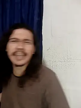 Snapshot of OnixAgata0 chatting on 11/23/25, 03:06 OnixAgata0 online show from 11/23/25, 03:06