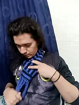 Snapshot of OnixAgata0 chatting on 01/08/26, 02:03 OnixAgata0 online show from 01/08/26, 02:03