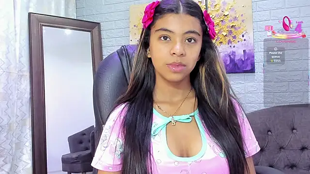 Snapshot of _Anna_Maria chatting on 12/18/25, 07:09 Anna Maria online show from 12/18/25, 07:09