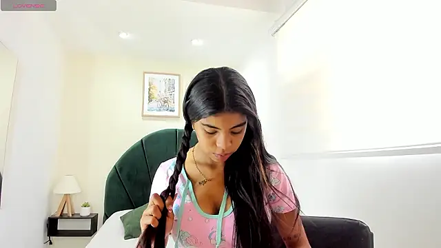 Snapshot of _Anna_Maria chatting on 03/22/26, 05:27 Anna Maria online show from 03/22/26, 05:27