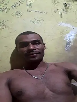 Snapshot of m-a-g-n-a-t-a chatting on 04/25/26, 03:20 m-a-g-n-a-t-a online show from 04/25/26, 03:20