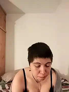 Snapshot of mollypop_ chatting on 11/08/25, 10:41 mollypop online show from 11/08/25, 10:41