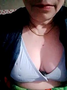 small-house123 online show from 02/03/26, 10:04