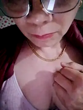 small-house123 online show from 02/10/26, 01:48