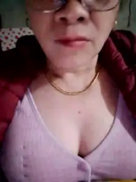 small-house123 online show from 02/11/26, 02:00