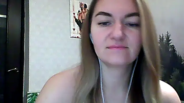 Snapshot of CandyOLimeX chatting on 12/13/25, 10:48 CandyOLimeX online show from 12/13/25, 10:48