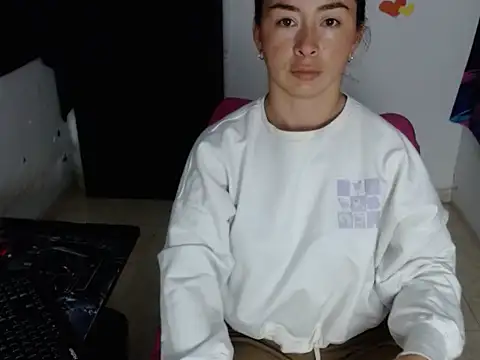 NathyMilf  online show from 11/08/25, 09:20