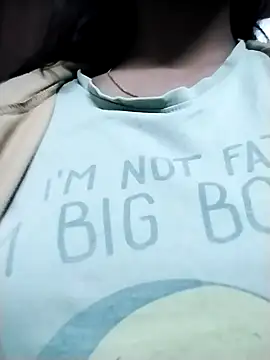 Snapshot of Kavya_090 chatting on 11/20/25, 05:01 Kavya 090 online show from 11/20/25, 05:01