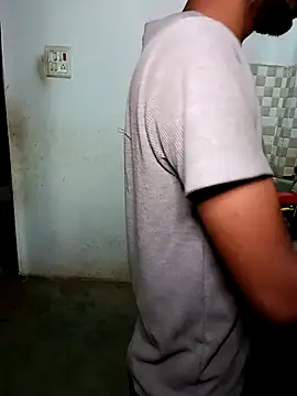 Snapshot of baby_Cpl21 chatting on 04/19/26, 02:33 baby Cpl21 online show from 04/19/26, 02:33