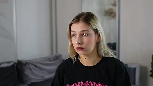 BlushVenom online show from 11/06/25, 02:29