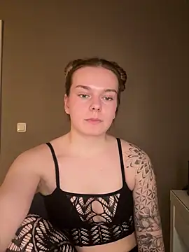 LisaFreierxx online show from 02/27/26, 10:21