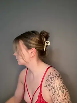 LisaFreierxx online show from 04/12/26, 10:20