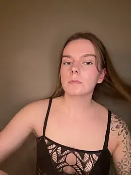 LisaFreierxx online show from 04/17/26, 08:23