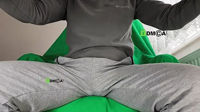 Snapshot of gizemllixxx chatting on 01/19/26, 10:52 gizemllixxx online show from 01/19/26, 10:52