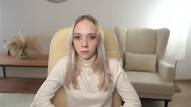 MaricelaCarolla online show from 11/02/25, 07:22