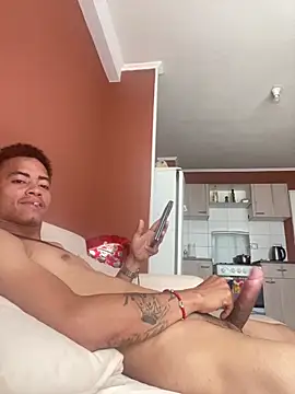 lamilapoya online show from 11/20/25, 09:36