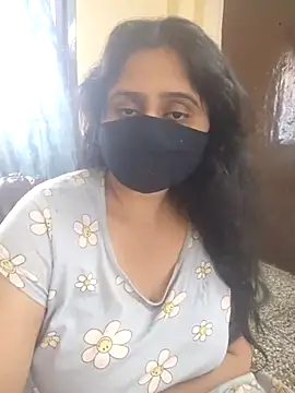 Snapshot of mouni499 chatting on 03/04/26, 10:43 mouni499 online show from 03/04/26, 10:43