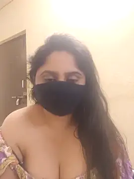 Snapshot of mouni499 chatting on 03/07/26, 12:35 mouni499 online show from 03/07/26, 12:35