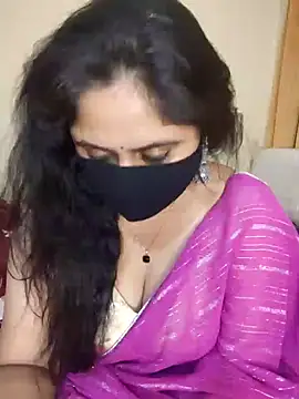 Snapshot of mouni499 chatting on 06/09/26, 03:45 mouni499 online show from 06/09/26, 03:45