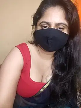 Snapshot of mouni499 chatting on 06/18/26, 09:25 mouni499 online show from 06/18/26, 09:25
