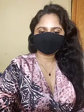 Snapshot of mouni499 chatting on 06/19/26, 07:17 mouni499 online show from 06/19/26, 07:17