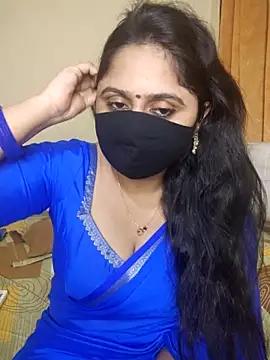 Snapshot of mouni499 chatting on 06/20/26, 01:36 mouni499 online show from 06/20/26, 01:36