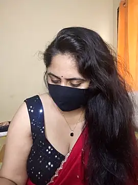 Snapshot of mouni499 chatting on 06/21/26, 10:51 mouni499 online show from 06/21/26, 10:51