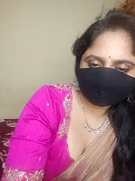 Snapshot of mouni499 chatting on 06/28/26, 04:02 mouni499 online show from 06/28/26, 04:02