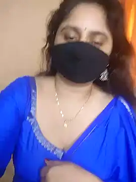 Snapshot of mouni499 chatting on 07/05/26, 12:23 mouni499 online show from 07/05/26, 12:23