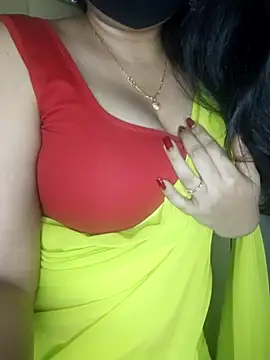 Snapshot of mouni499 chatting on 07/19/26, 07:17 mouni499 online show from 07/19/26, 07:17