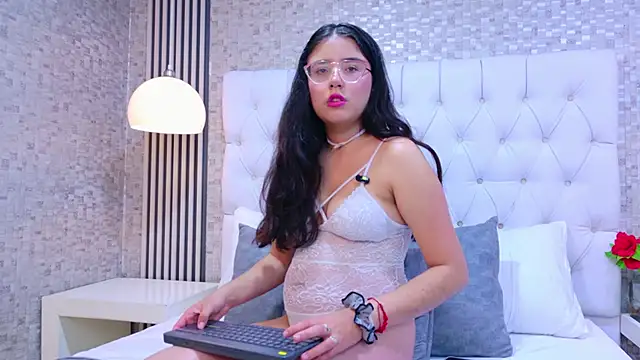 ScarlettPetrova online show from 12/14/25, 11:59