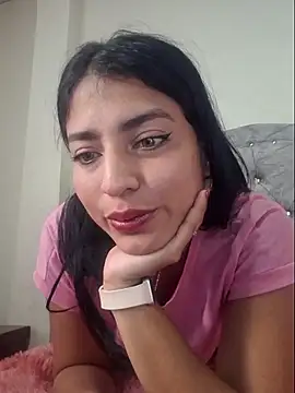Snapshot of GISELLA__ chatting on 02/06/26, 12:52 GISELLA online show from 02/06/26, 12:52