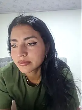 Snapshot of GISELLA__ chatting on 02/13/26, 10:11 GISELLA online show from 02/13/26, 10:11