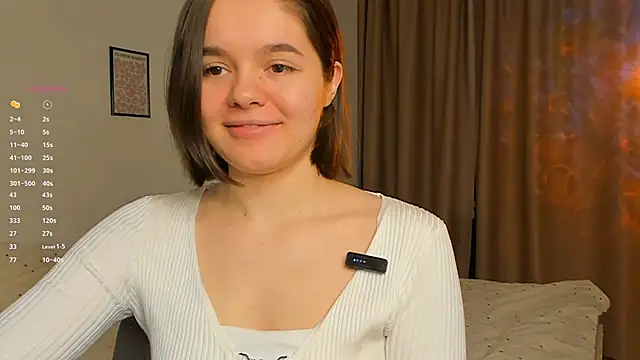 Snapshot of Xo_Laura chatting on 02/20/26, 02:08 Xo Laura online show from 02/20/26, 02:08