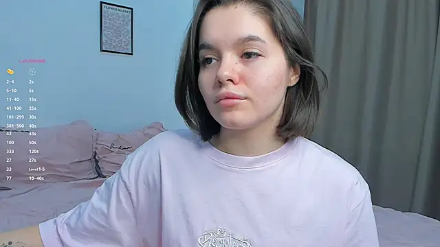 Snapshot of Xo_Laura chatting on 03/04/26, 07:53 Xo Laura online show from 03/04/26, 07:53