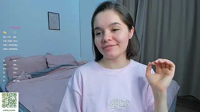 Snapshot of Xo_Laura chatting on 03/05/26, 06:48 Xo Laura online show from 03/05/26, 06:48