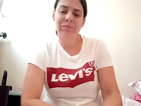 hotnathy69 online show from 12/05/25, 08:12