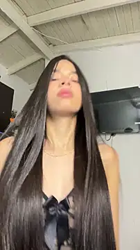 Snapshot of Milleradhara24 chatting on 02/10/26, 04:38 Milleradhara24 online show from 02/10/26, 04:38