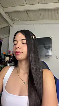 Snapshot of Milleradhara24 chatting on 02/18/26, 12:50 Milleradhara24 online show from 02/18/26, 12:50