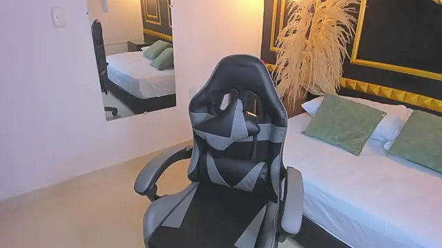 shanel smithh online show from 01/14/26, 12:11