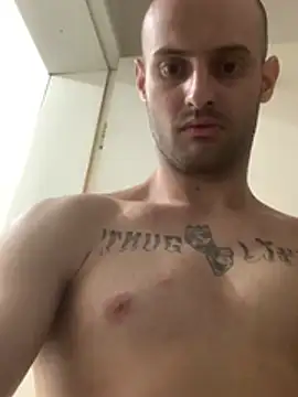 Manfredini607452 online show from 02/09/26, 09:08