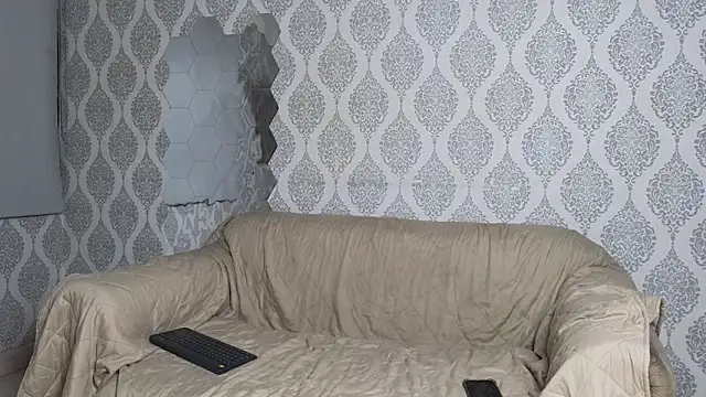 Snapshot of Boy_savoy chatting on 12/04/25, 07:28 Boy savoy online show from 12/04/25, 07:28