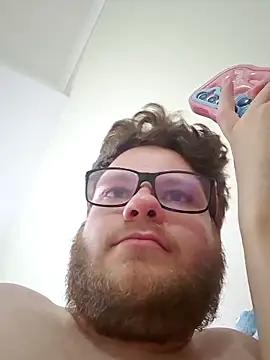 Snapshot of Purple_Mario chatting on 04/08/26, 04:40 Purple Mario online show from 04/08/26, 04:40