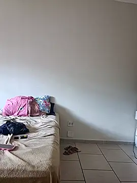 Snapshot of Purple_Mario chatting on 04/14/26, 06:14 Purple Mario online show from 04/14/26, 06:14