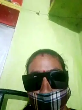 Snapshot of Sexy_monikah chatting on 12/19/25, 09:05 Sexy monikah online show from 12/19/25, 09:05