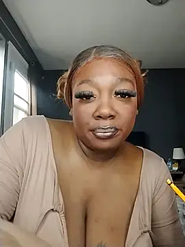 Snapshot of BiancaClarkson chatting on 11/07/25, 05:46 BiancaClarkson online show from 11/07/25, 05:46