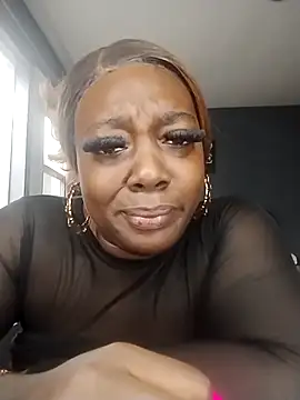 Snapshot of BiancaClarkson chatting on 11/13/25, 05:34 BiancaClarkson online show from 11/13/25, 05:34