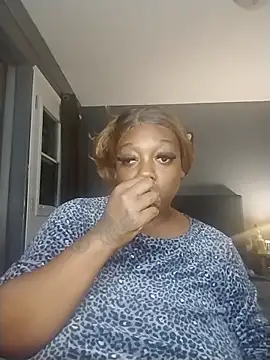 Snapshot of BiancaClarkson chatting on 11/18/25, 03:45 BiancaClarkson online show from 11/18/25, 03:45