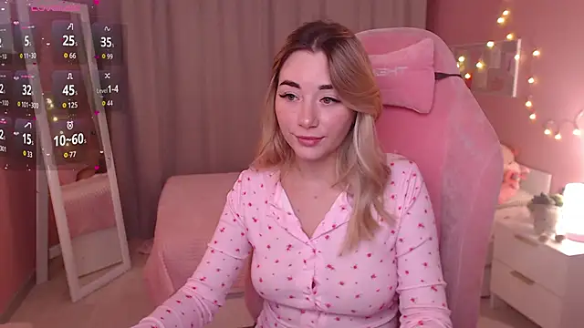 Snapshot of Rosie_Mac chatting on 12/02/25, 01:11 Rosie Mac online show from 12/02/25, 01:11