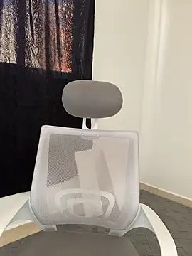 Who-am-I-201 online show from 11/06/25, 02:51